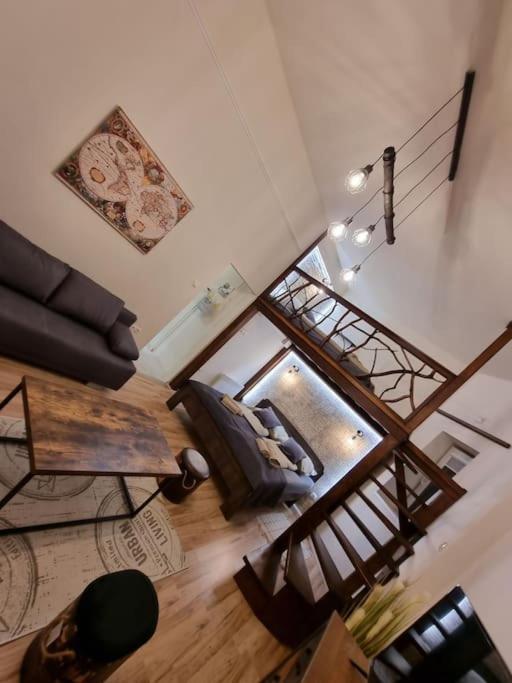 Vintage Apartman In City Center Miskolc Exterior photo