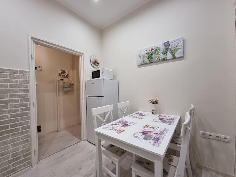 Vintage Apartman In City Center Miskolc Exterior photo