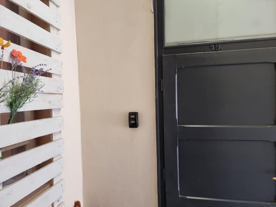 Vintage Apartman In City Center Miskolc Exterior photo